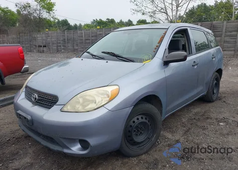 2005 Toyota Matrix z USA, uszkodzony, nr VIN 2T1LR32E35C398766
